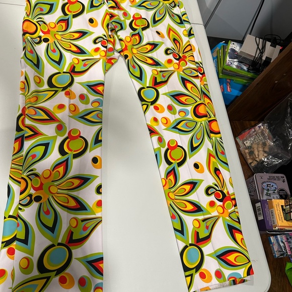 Colorful Patterned Men's Golf Pants - Picture 3 of 4